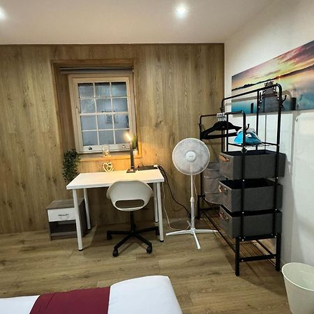 Cozy Two Bedroom Apartment Sleeps 6 Near Camden Market Hw10 Londra Exterior foto