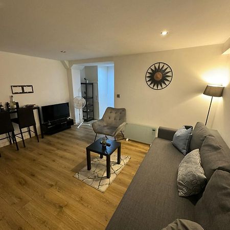 Cozy Two Bedroom Apartment Sleeps 6 Near Camden Market Hw10 Londra Exterior foto