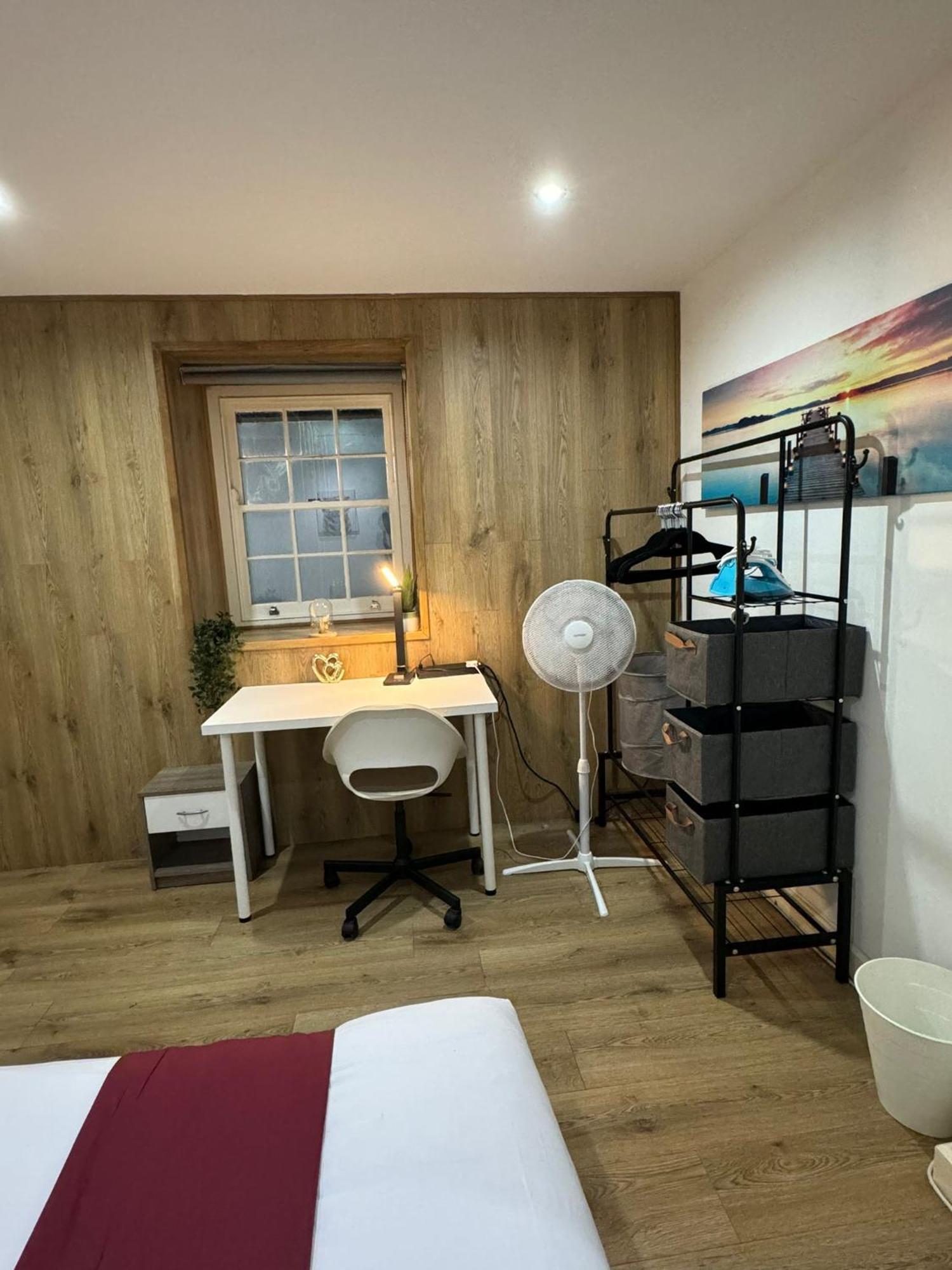 Cozy Two Bedroom Apartment Sleeps 6 Near Camden Market Hw10 Londra Exterior foto